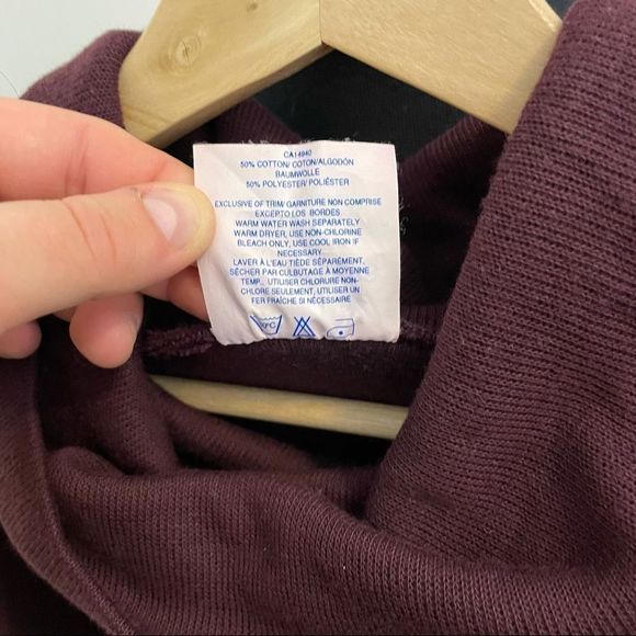 Vintage | Burgundy “Weekenders” Mock Neck Tunic Dress - Picture 14 of 14